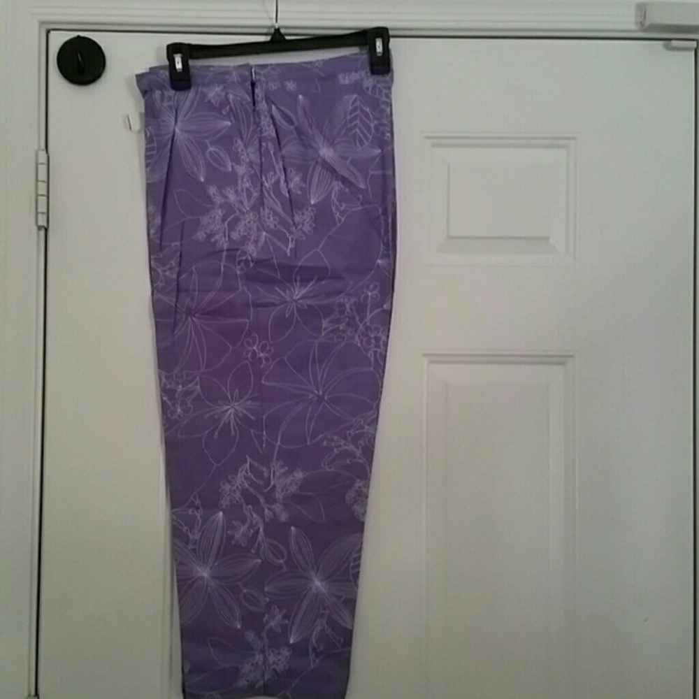 Capri pants